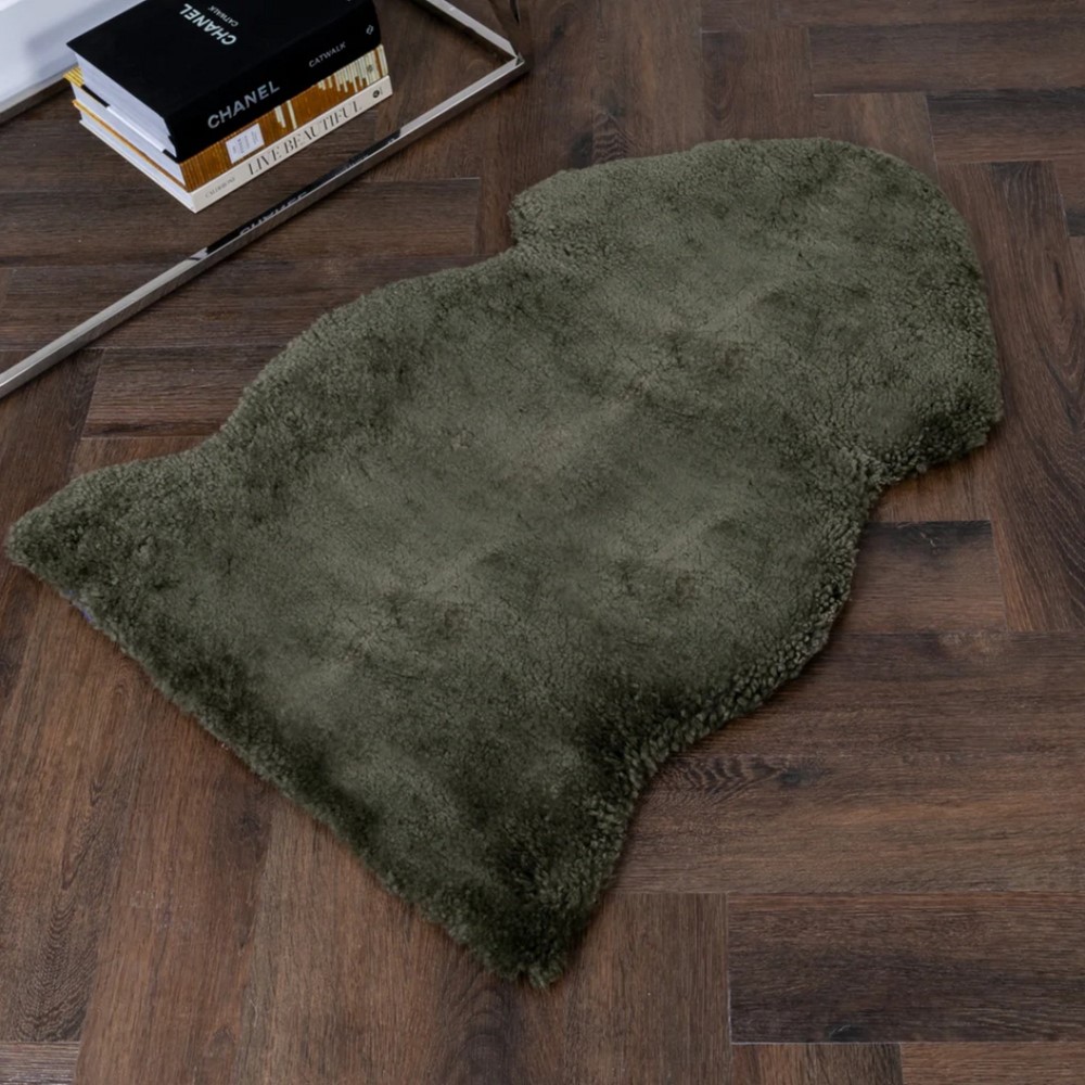 Balfour Short Pile New Zealand Sheepskin Rug in Khaki Green